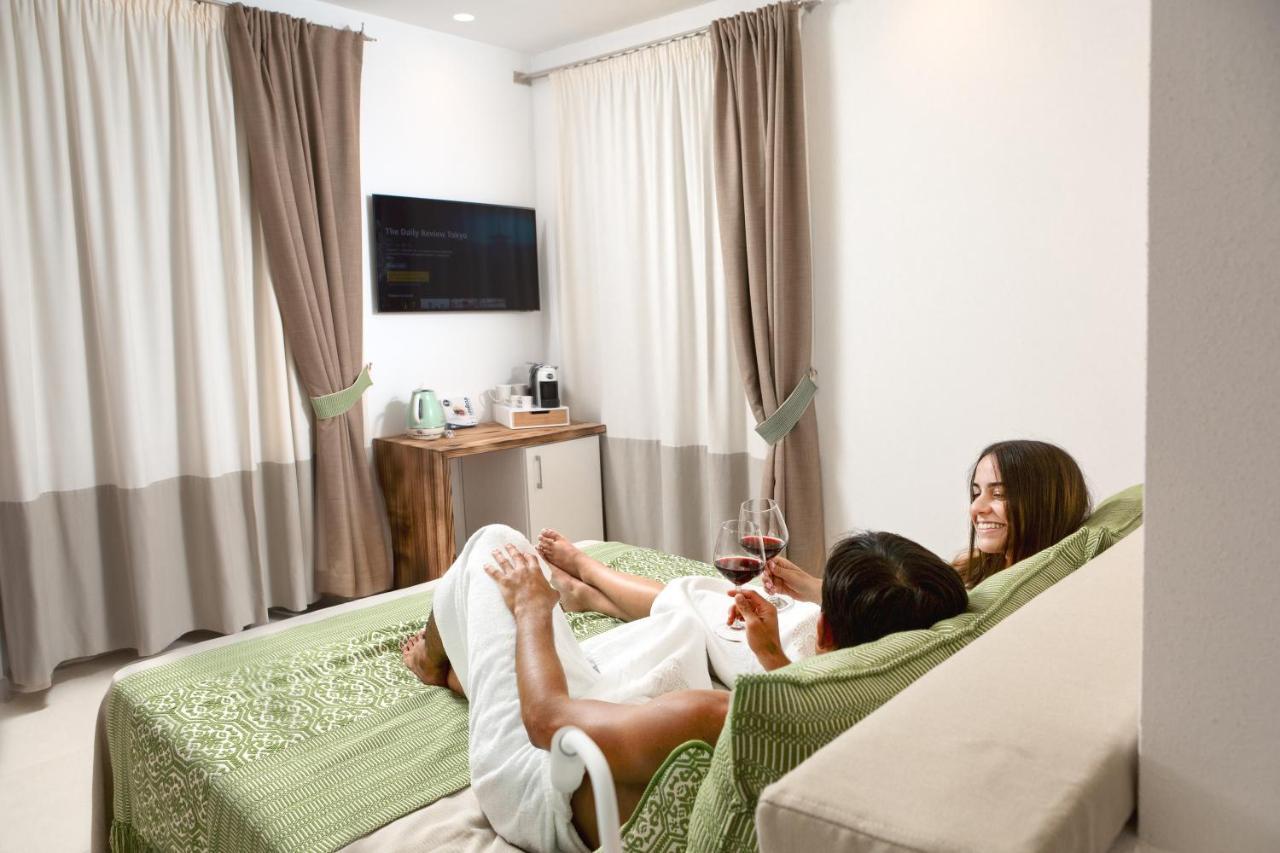 Assaje' Luxury Rooms Santa Teresa Gallura Exterior photo