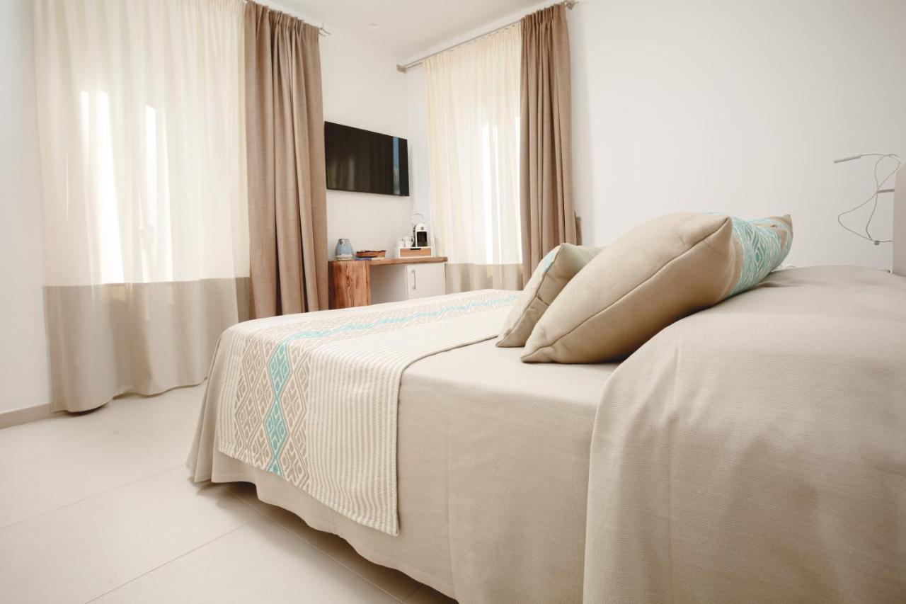 Assaje' Luxury Rooms Santa Teresa Gallura Exterior photo