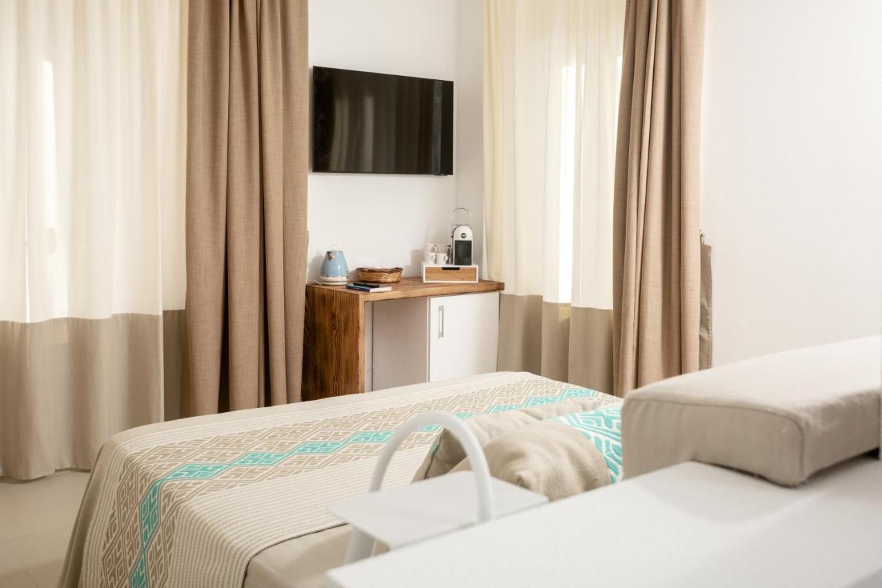 Assaje' Luxury Rooms Santa Teresa Gallura Exterior photo